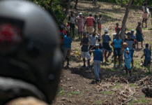 Pequeno manual de como destruir o Haiti sem invadir: nova guerra dos EUA Ʃ feita com trƔfico e paramilitares